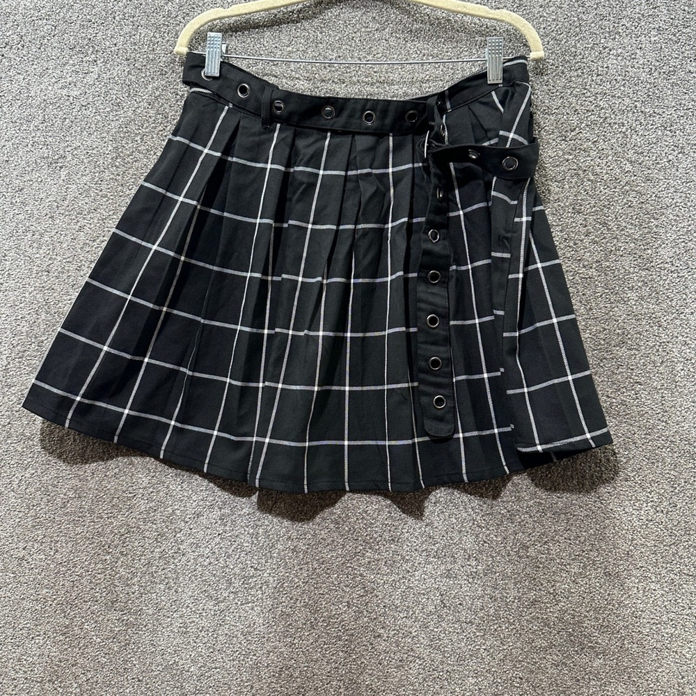 Hot Topic Pleated Mini‎ Skirt Black Plaid Grommet Belt XL Mall Goth Alt Emo Edgy